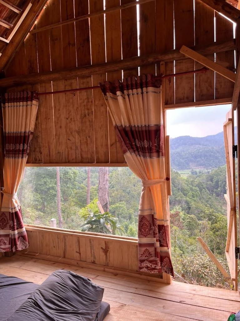 Homestay Niem T'Ri Mang Pen Kon Von Kla Zewnętrze zdjęcie