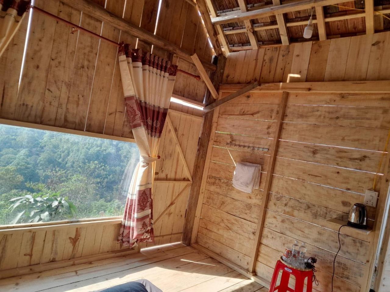 Homestay Niem T'Ri Mang Pen Kon Von Kla Zewnętrze zdjęcie