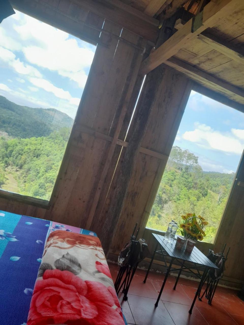 Homestay Niem T'Ri Mang Pen Kon Von Kla Zewnętrze zdjęcie