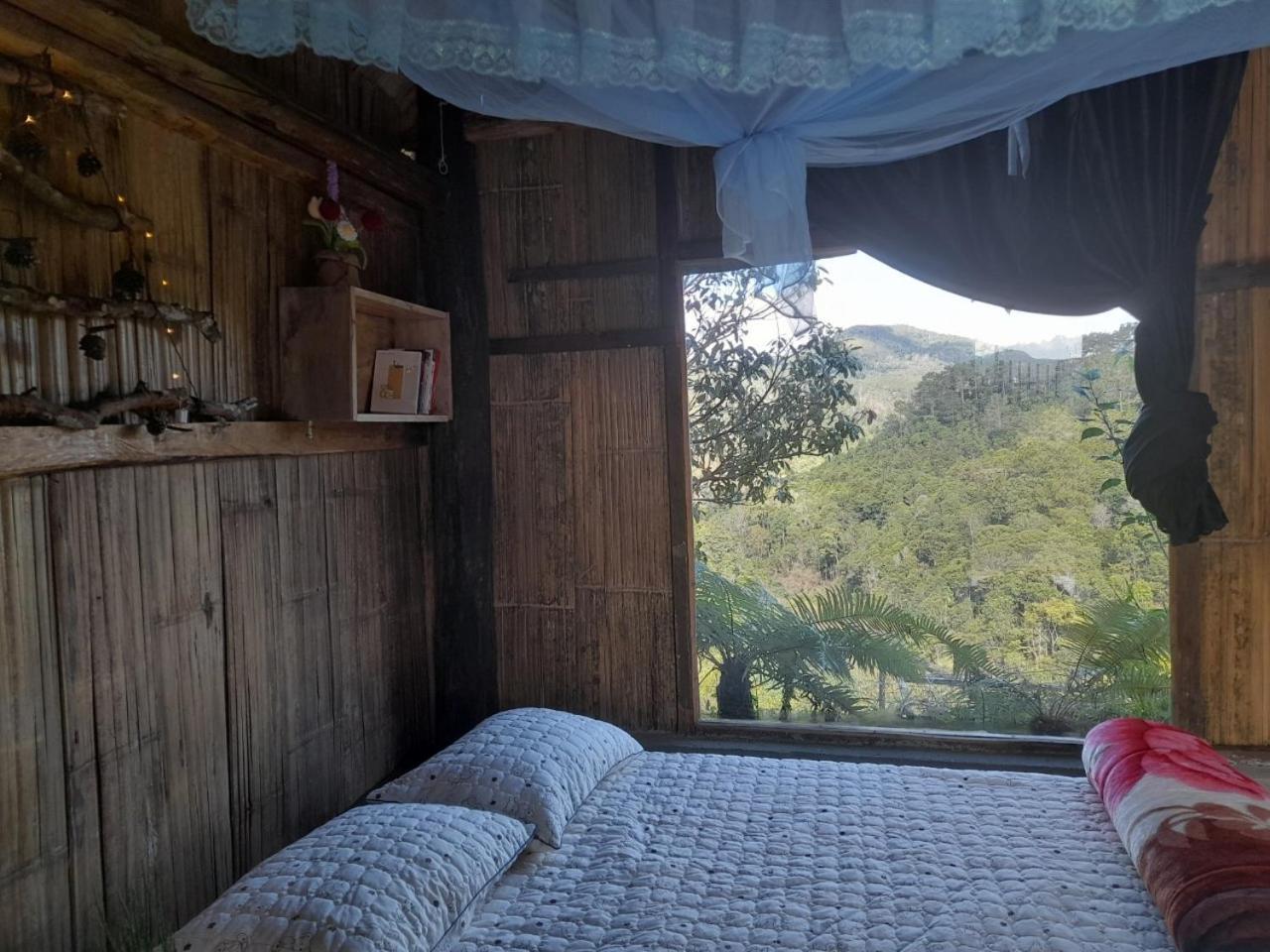 Homestay Niem T'Ri Mang Pen Kon Von Kla Zewnętrze zdjęcie