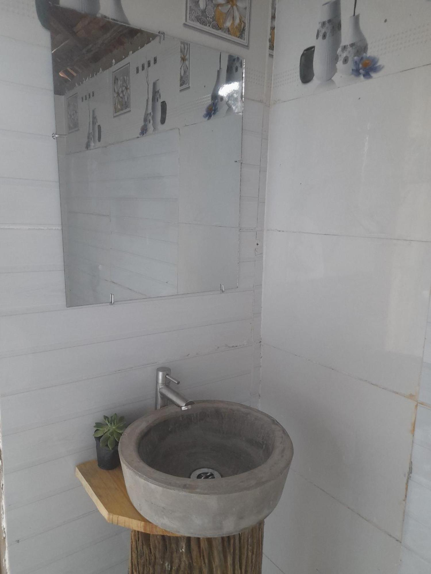 Homestay Niem T'Ri Mang Pen Kon Von Kla Zewnętrze zdjęcie